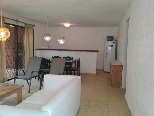 Alquiler Casa Piriapolis 5 Personas Con Parrillero 125 Dolares X Dia Playa 2 Cuadras