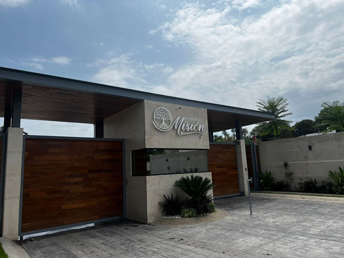 Se Vende Terreno En Fraccionamiento Mision Eco, San Gaspar, Jiutepec, Morelos.