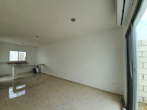 Imagen 5 de 13 de Estrene Casa De Dos Habitaciones En Privada De Ciudad Caucel