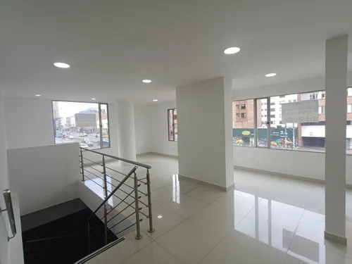 Local En Arriendo/venta En Chapinero Alto. Cod A22221