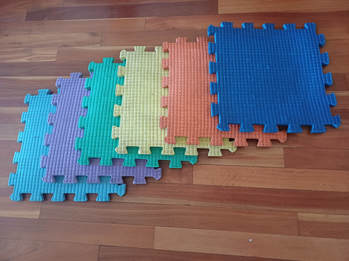 Piso Goma Eva Encastrable Antigolpes Multicolor 50 X 50 Cm Azul Lisa (Usado)