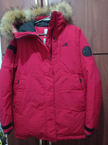 Campera New Balance De Pluma, Roja Talle S