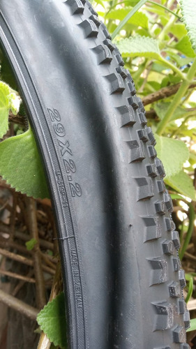 Imagen 6 de 8 de 2 Llantas Maxxis Ikon 29*2.20 Mtb Letras Blanca + Obsequio