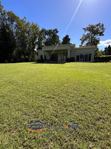 Casa En Venta En San Diego C.c