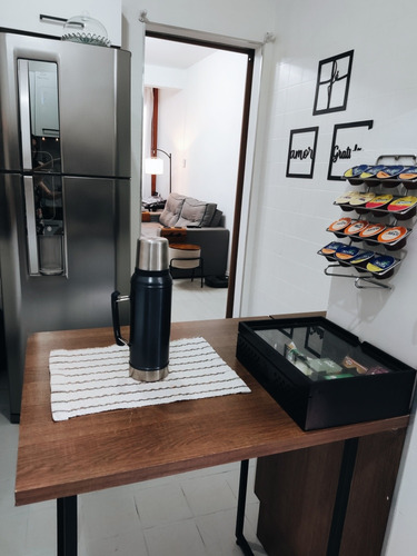Apartamento Amplo, Seminovo, Recém Reformado, Próximo Do Centro De Angra Do Sreis
