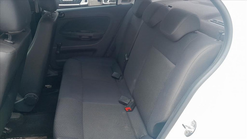 Volkswagen Voyage 1.0 12V MPI TOTALFLEX 4P MANUAL
