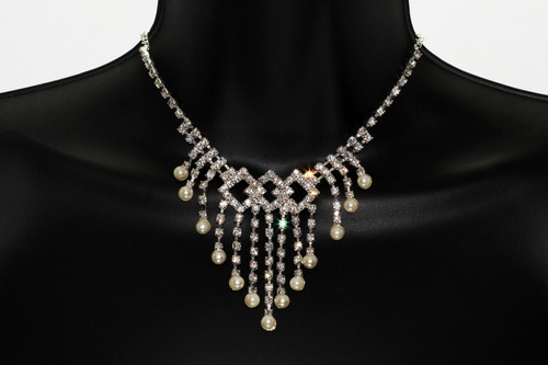 Set Collar Y Aretes Plateado Perlas Cristales Blancos Ce129