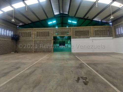 Galpónes Comercial En Venta En Zona Industrial 2 Barquisimeto Lara -- %%m-c-t%% Cod. 23 Guion 2 1 9 7 9