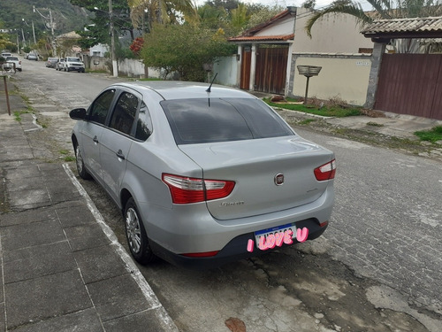 Imagem 4 de 6 de Fiat Grand Siena 2019 1.0 Attractive Flex 4p