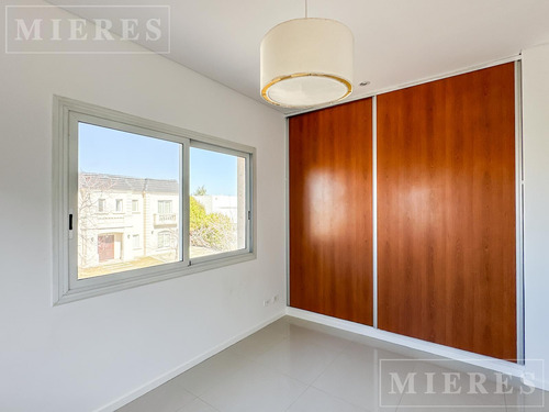Casa En Venta Sobre Lote Interno En Los Alisos, Nordelta