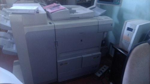 Impressora Canon Imagerunner 7104