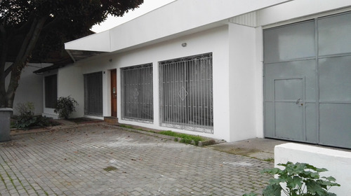 Excelente Propiedad Comercial En Sector Einstein/el Salto