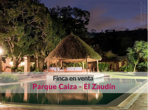 Bella Hacienda En Parque Caiza En El Zaudín Con Piscina Y Caballerizas
