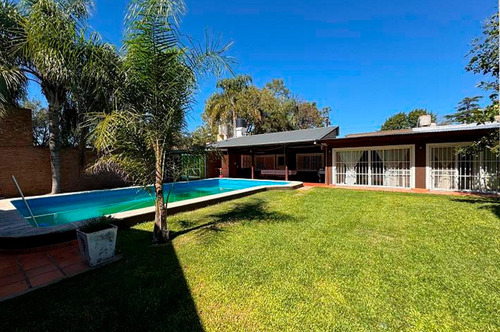 Venta Casa 3 Dormitorios Funes Todos Los Servicios Permuta