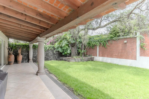 Una Casa Comoda, Iluminada Y Funcional Es Ideal Para Disfrutar De La Vida Diaria