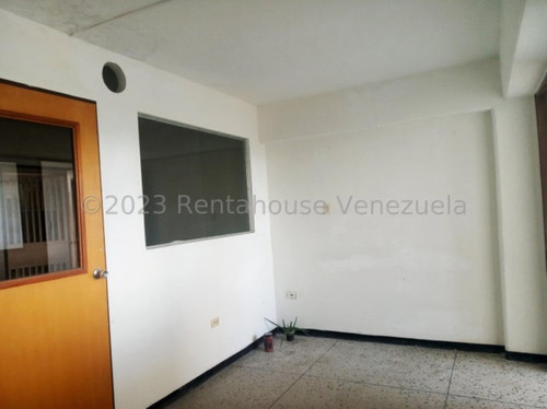 Milagros Inmuebles Oficina Alquiler Barquisimeto Lara Zona Centro Economica Comercial Economico Código Inmobiliaria Rent-a-house 24-8042