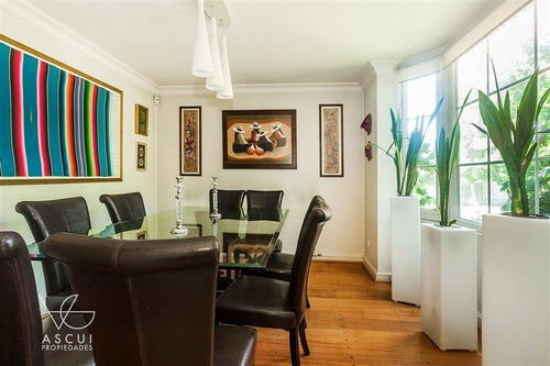 Casa En Venta De 4 Dorm. En Lo Barnechea