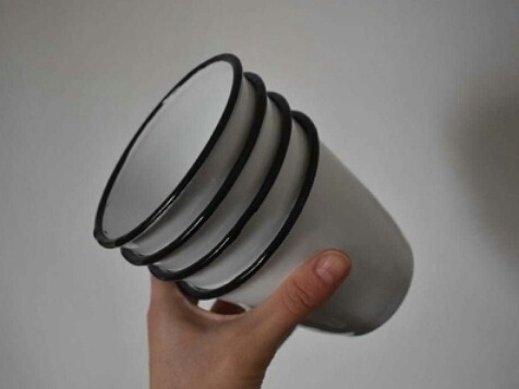 Imagen 3 de 4 de Vaso Enlozado Grande Tipo Chop Blanco Con Borde Negro