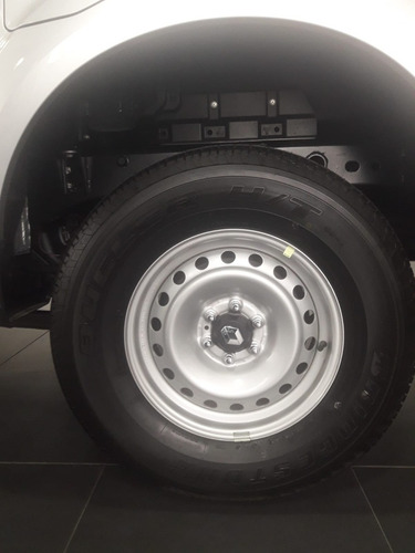 Imagen 11 de 25 de Renault Alaskan Confort 4x2 Ft