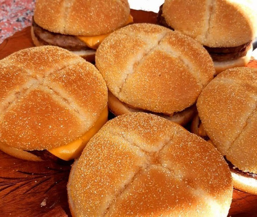 Hamburguesas Gigantes Maneca+ Pan Fargo + Aderezo