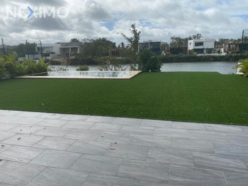 Imagen 3 de 12 de Venta Casa 4 Ambientes Lagos Del Sol