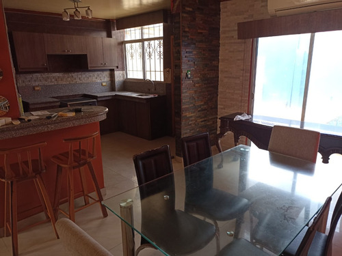 Se Vende Villa Amoblada