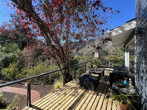 Casa En Venta De 5 Dorm. En Lo Barnechea