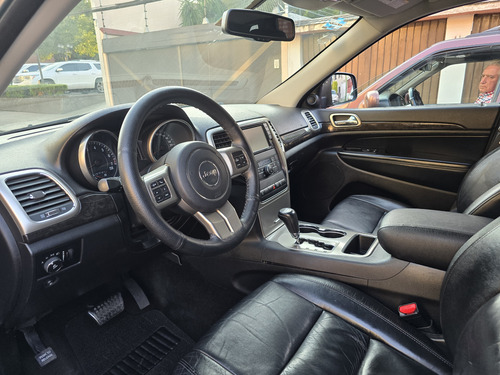 Jeep Grand Cherokee Laredo V6 Lujo 4x2 At