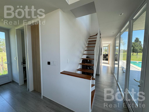 Casa En Venta Barrio Privado Lomas Athletic Club Golf