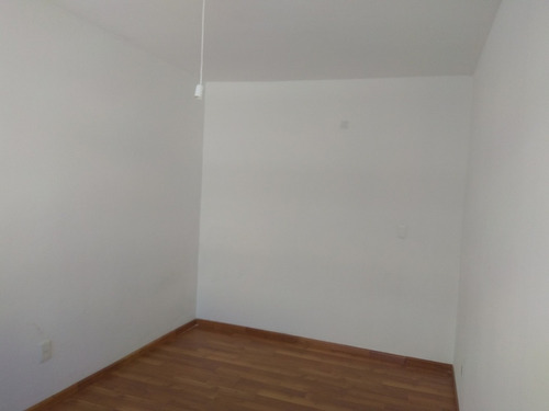 Apartamento En Alquiler Remodelado En Centro