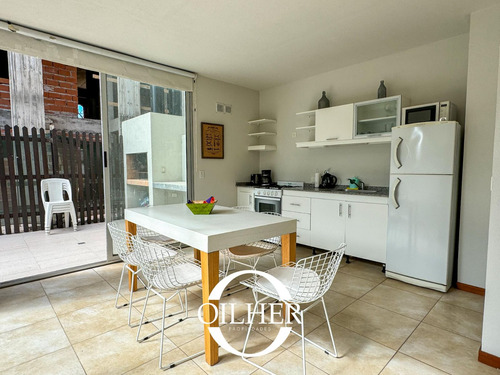 Venta Departamento 2 Dormitorios Zona Duplex Con Cochera