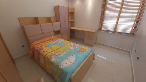 Imagen 7 de 27 de Remax Infinity Vende Townhouse En Conjunto Villa Capri 140530 Frances Mijares 04144990396