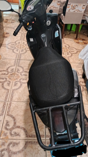 Tiene 4 Cambios,soat Para Un Año,llantas Nuevas
