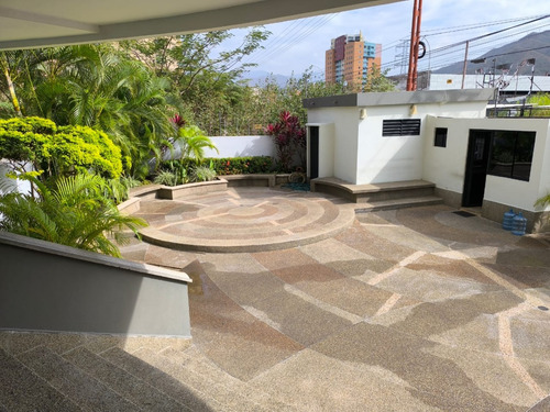En Venta Apartamento Tipo Estudio En Mañongo Res. Bello Campo. Minerva K
