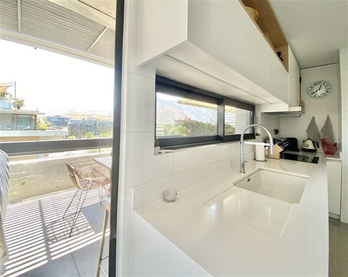 Departamento En Venta De 2 Dorm. En Vitacura