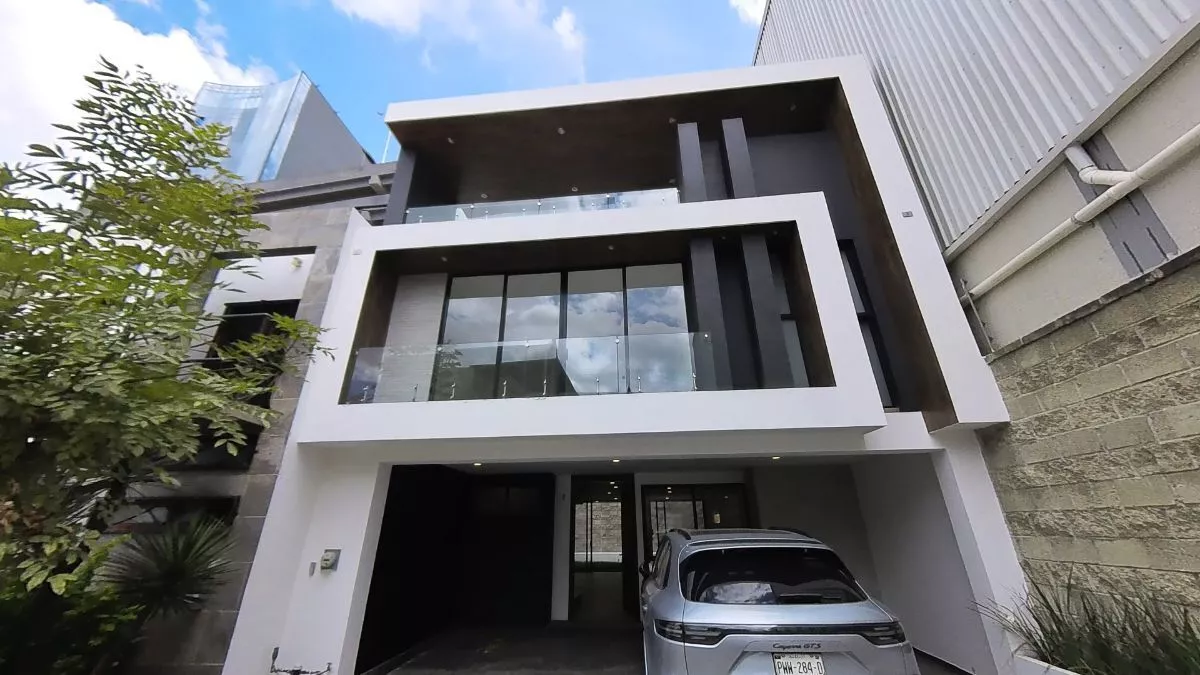 Casa En Venta En La Cima