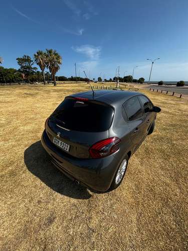 Peugeot 208 1.6 Allure