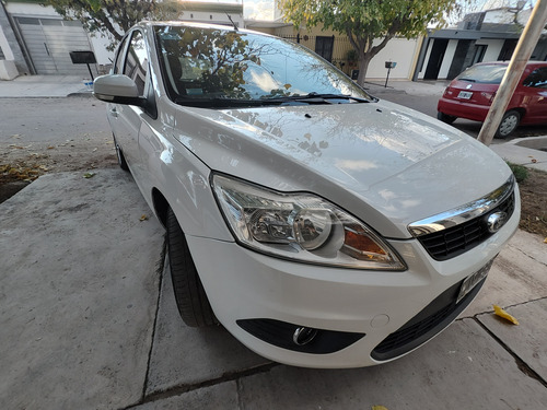 Ford Focus II 1.6 5 puertas FULL