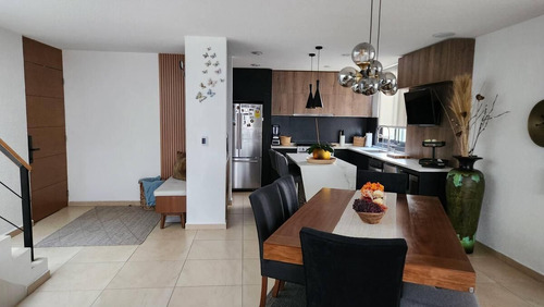 Townhouse En Zibatá De Dos Niveles De Lujo - Ideal Para Inversionista