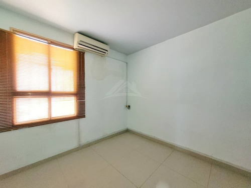 Imagen 10 de 14 de En Venta Apartamento En Lecheria Residencia Madre Vieja