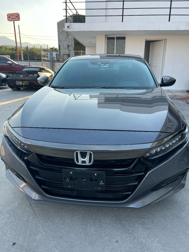 Honda Accord 2.0 Touring At