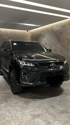 Toyota Hilux SW4 2.8 Tdi Gr-s 4x4 7as 6at