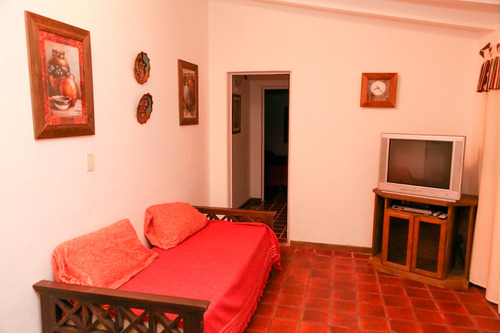 Imagen 3 de 14 de Cabaña Y Casa De Campo