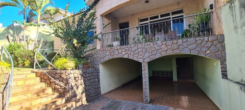 Imagem 1 de 22 de Casa Com 4 Dormitórios À Venda, 263 M² Por R$ 1.200.000,00 - Vila Universitária - Bauru/sp - Ca3639