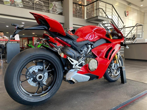 Panigale V4s