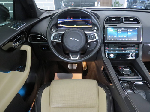 Imagem 11 de 15 de Jaguar F-pace 2.0 16v Ingenium R-sport Awd 4p Automático