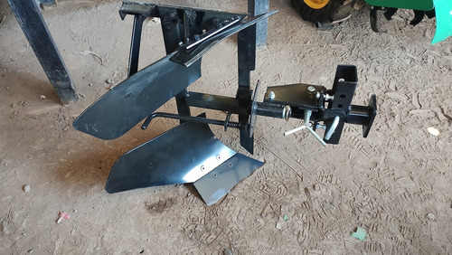 Arado Reversible Motocultor Tipo Italiano