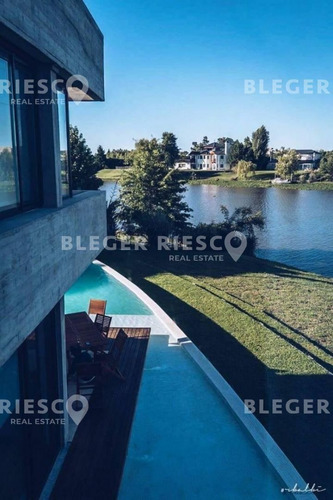 Imagen 2 de 6 de Casa En Venta Ubicado En Santa Catalina, Villanueva (tigre)