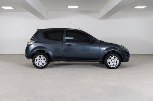 Imagen 2 de 13 de Ford Ka Fly Viral 1.6 2012