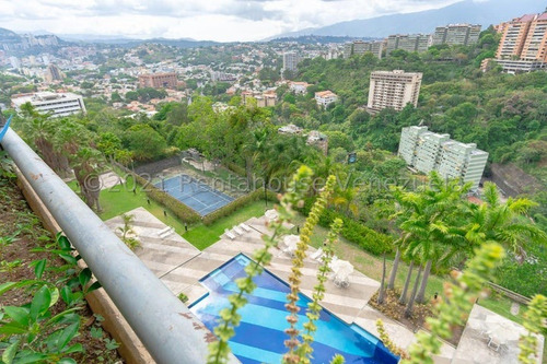 Bello Apartamento Con Espectacular Vista En La Trinidad. #24-10433